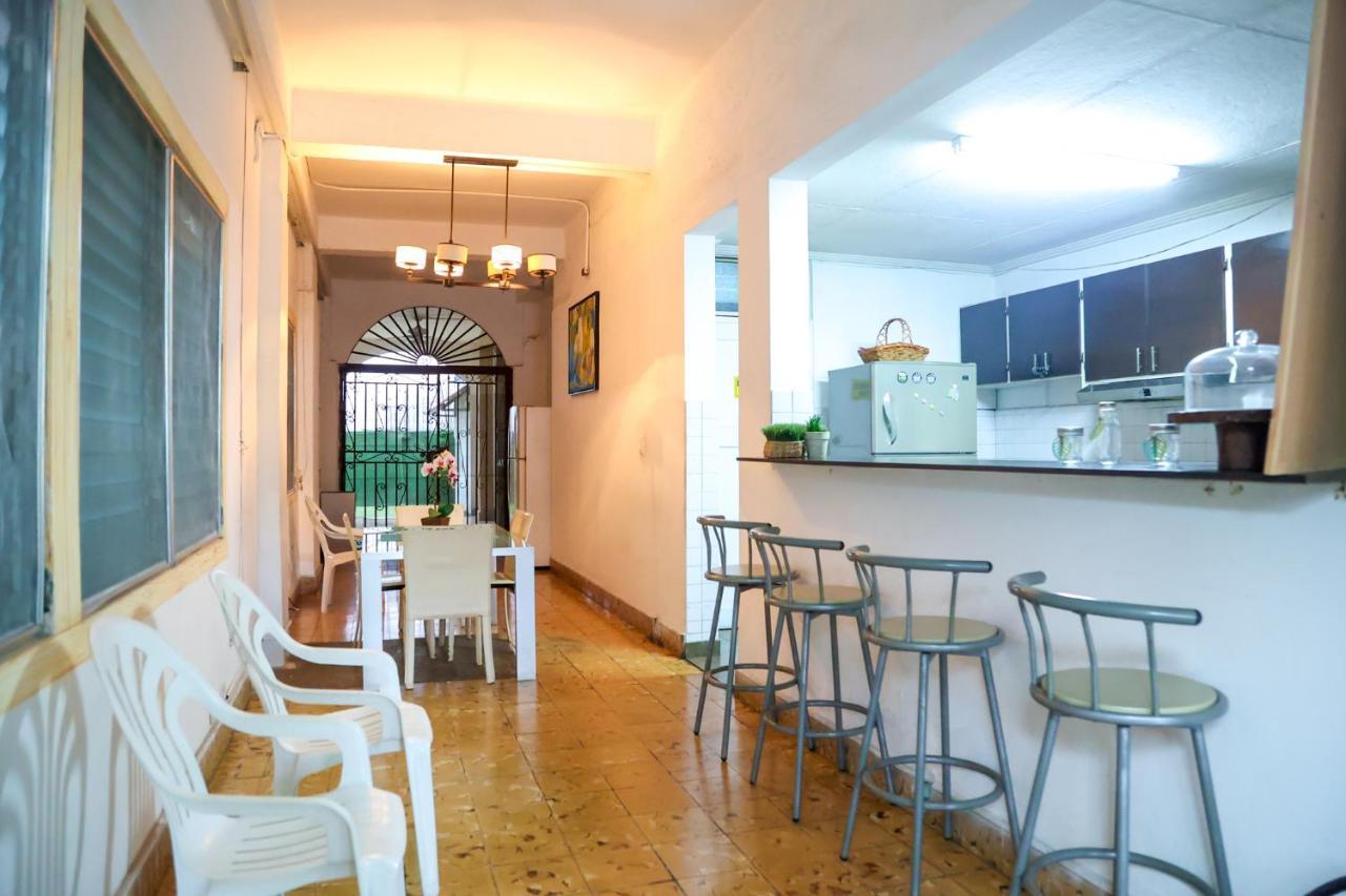 Hostal Villa Grande Panama City Ngoại thất bức ảnh